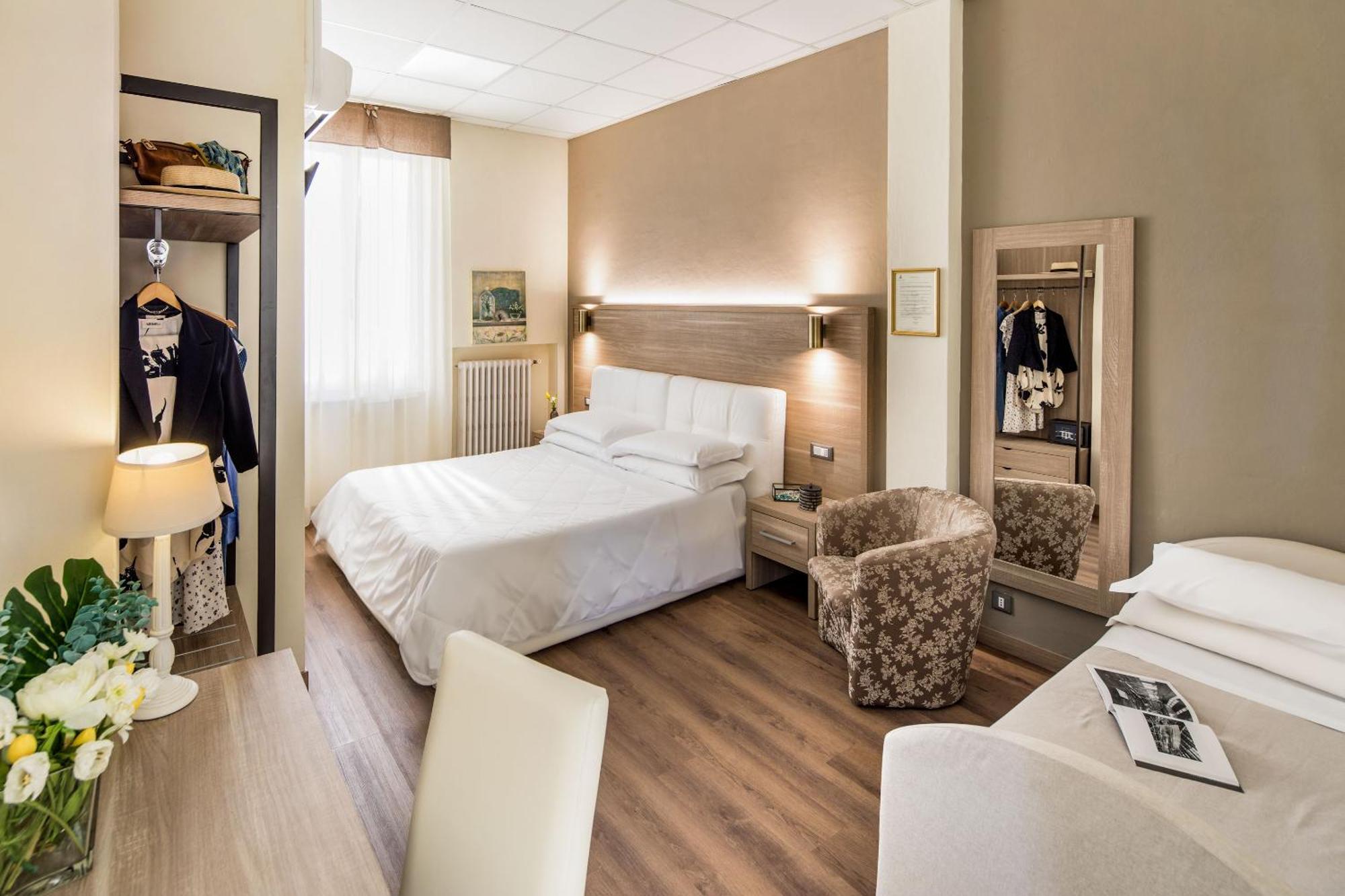 Hotel Tina Диано-Марина Экстерьер фото