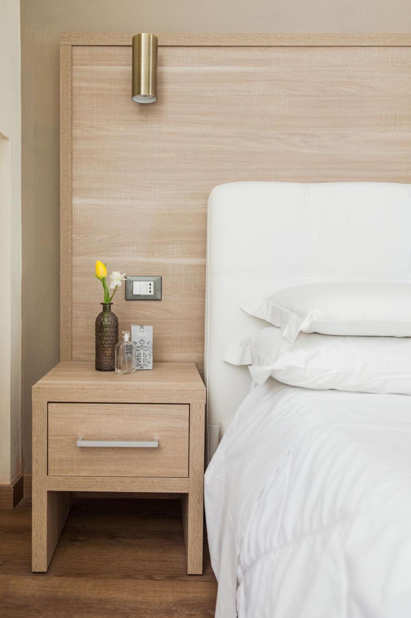Hotel Tina Диано-Марина Экстерьер фото