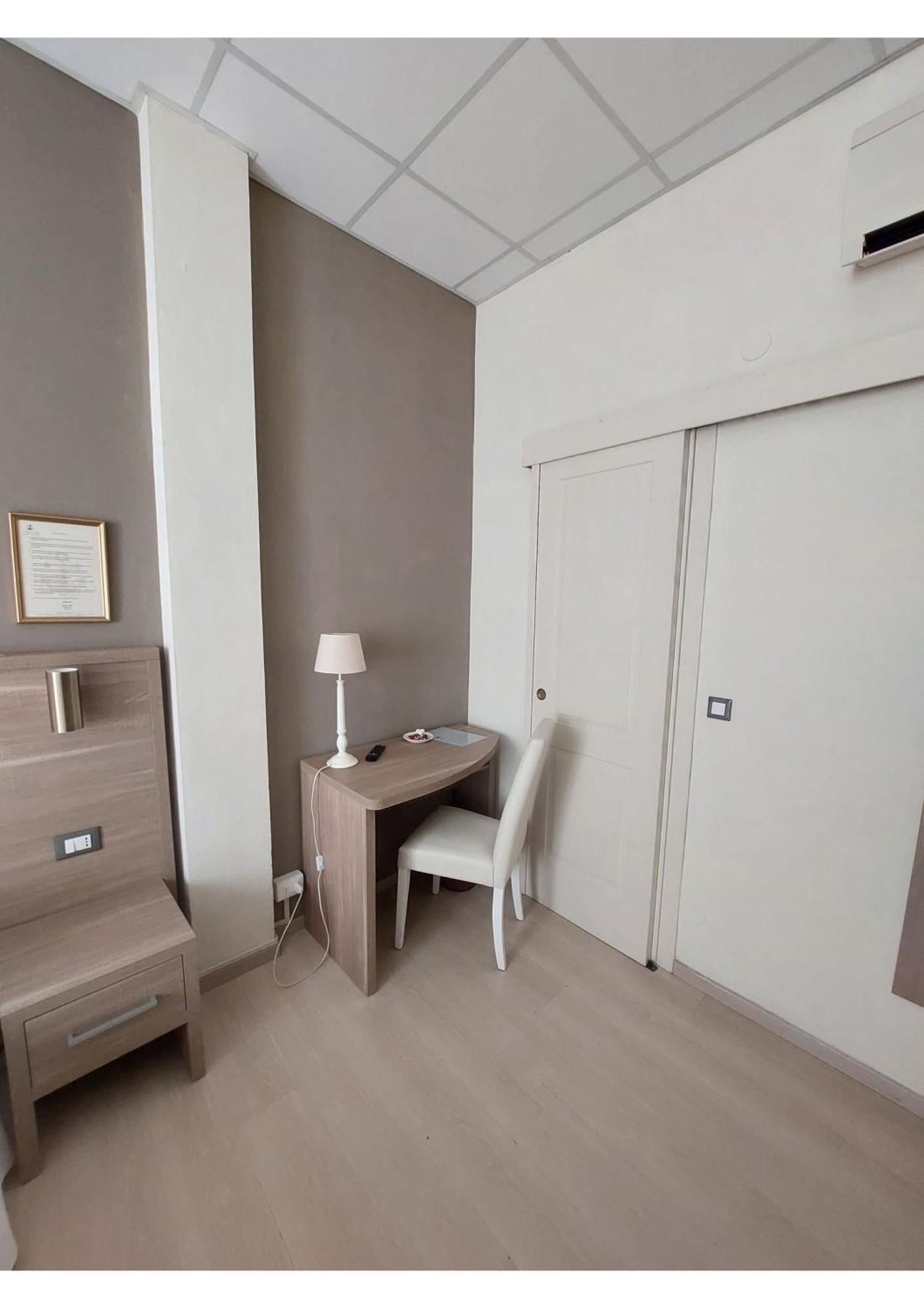 Hotel Tina Диано-Марина Экстерьер фото