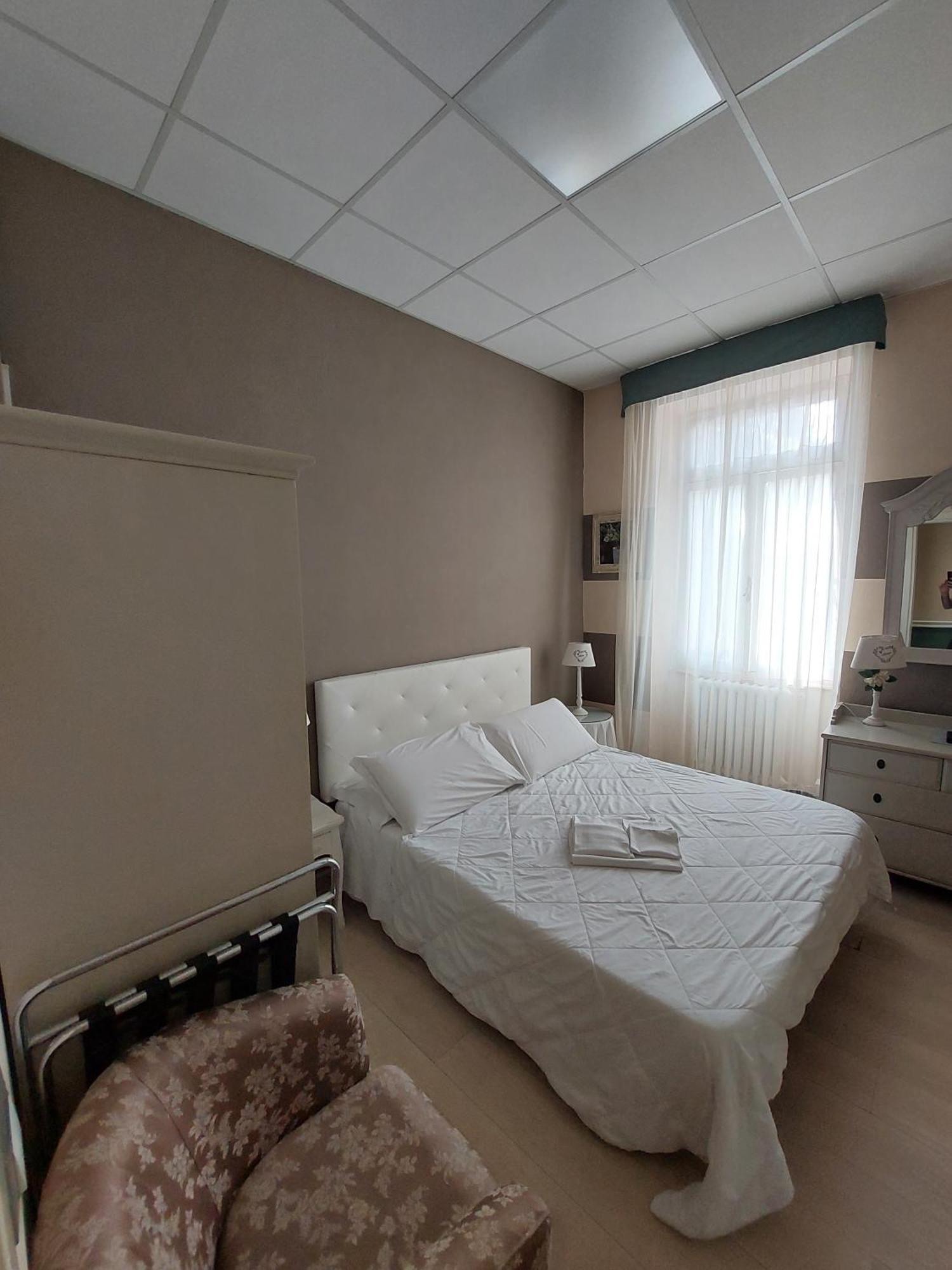 Hotel Tina Диано-Марина Экстерьер фото