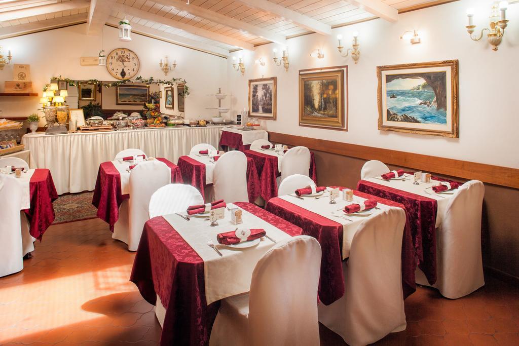 Hotel Tina Диано-Марина Экстерьер фото